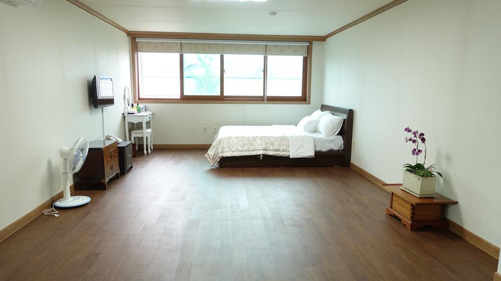 Happy Memory Hotel Jeonju Cameră foto