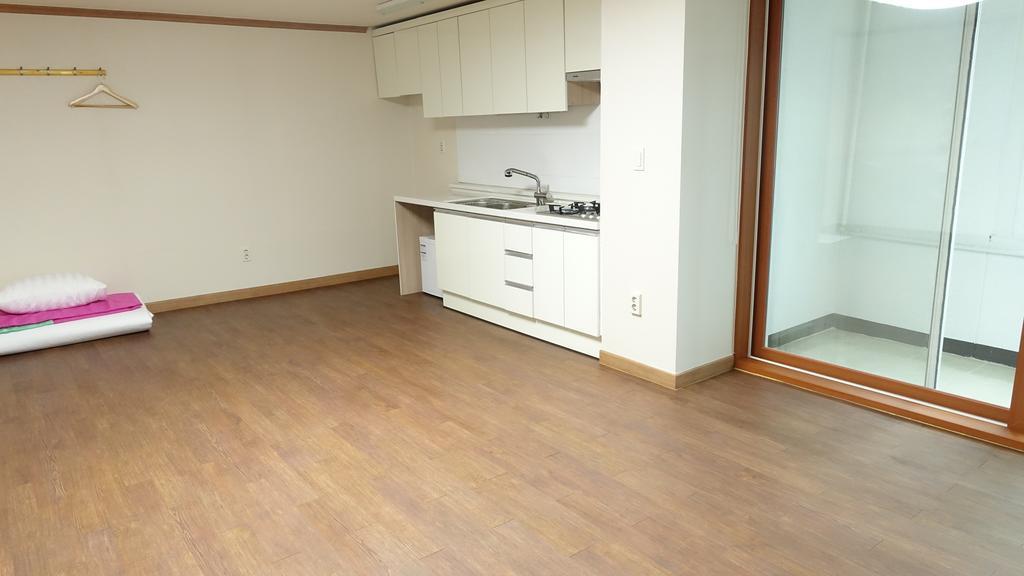Happy Memory Hotel Jeonju Exterior foto