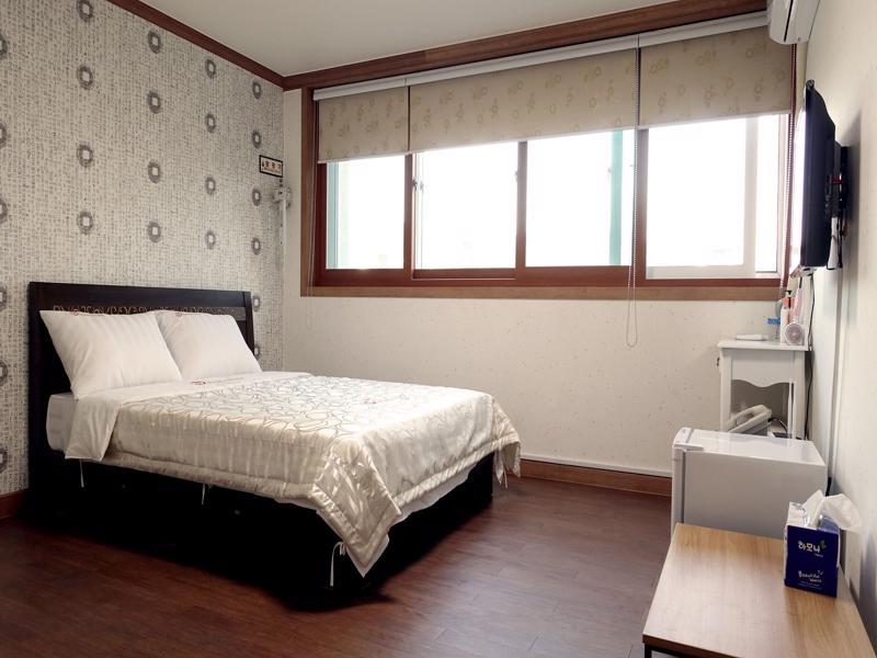 Happy Memory Hotel Jeonju Exterior foto